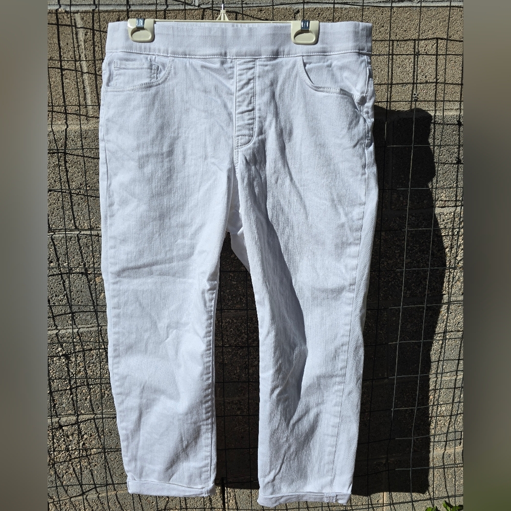 Soft Surroundings Women's White Slip-On Stretch Capri Jeans